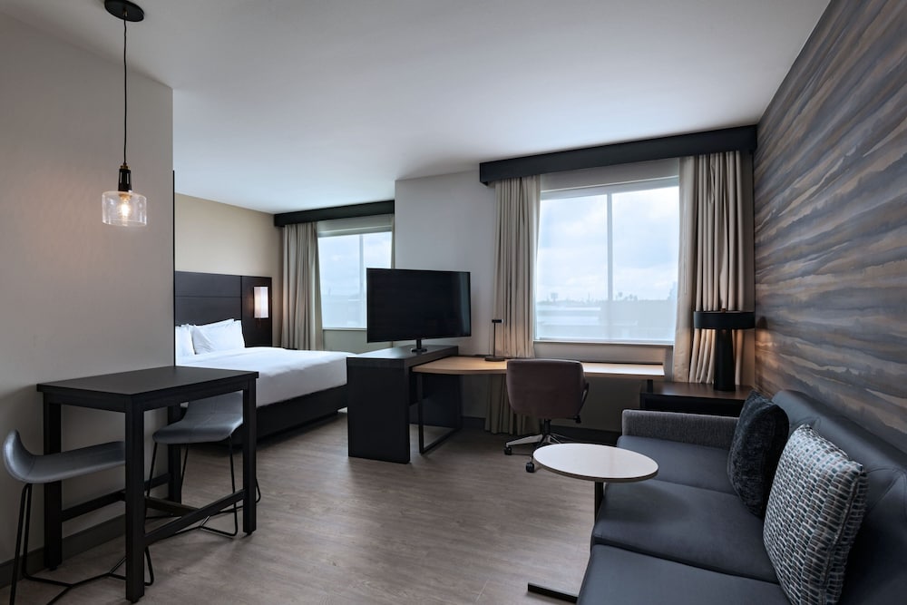 Residence Inn Corpus Christi South 8/20