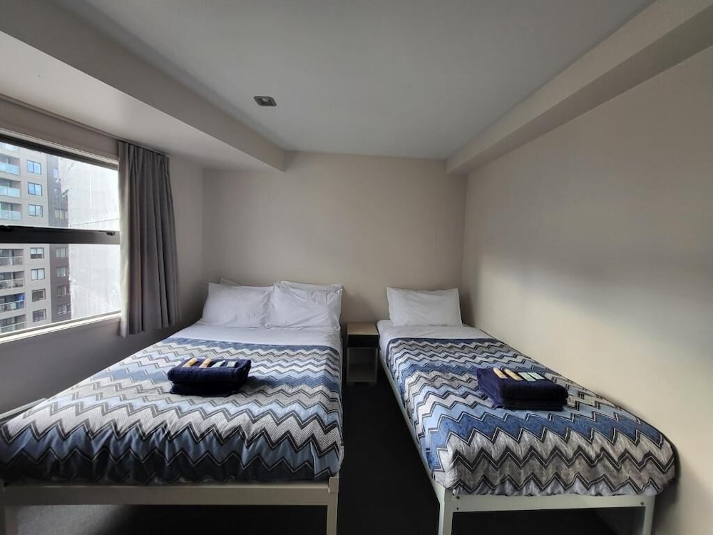 STUDIO, APARTMENT, TWIN BEDS