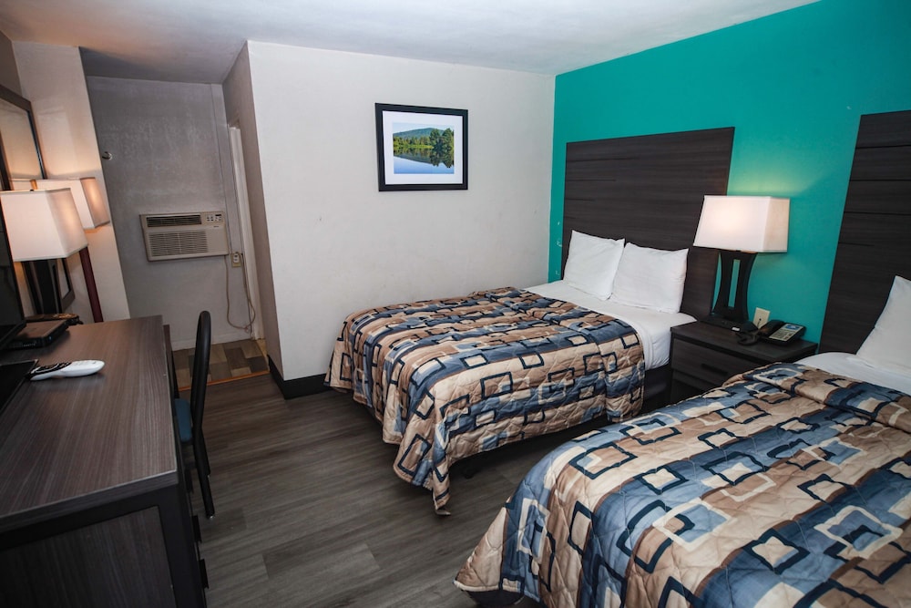 Relax Inn Bradford 12/25