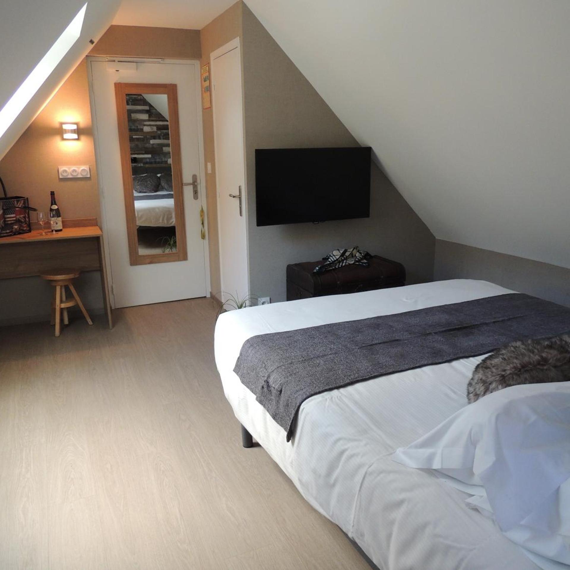 HOTEL LES COUDERCOUS 14/50