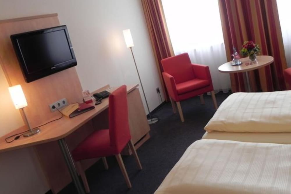 Hotel Filderland - Stuttgart Messe - Airport - Self Check-In 51/59