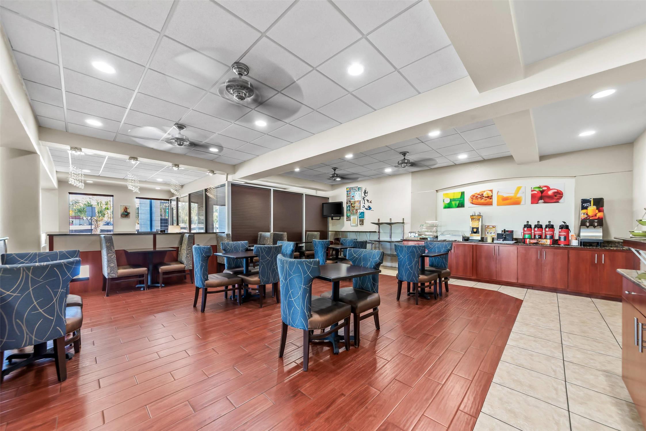 Quality Inn Weeki Wachee - Spring Hill 32/52