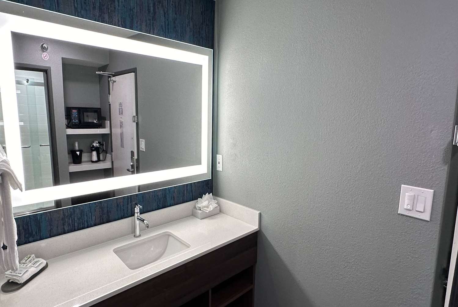 La Quinta Inn & Suites By Wyndham Chicago Gurnee 49/51