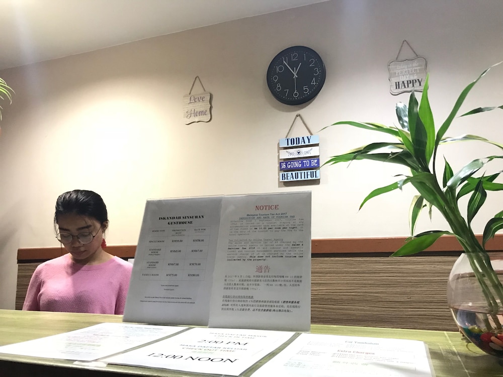 Iskandar Sinsuran Guesthouse 8/46