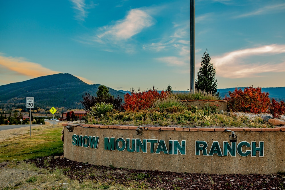 YMCA of the Rockies Snow Mountain Ranch 38/50