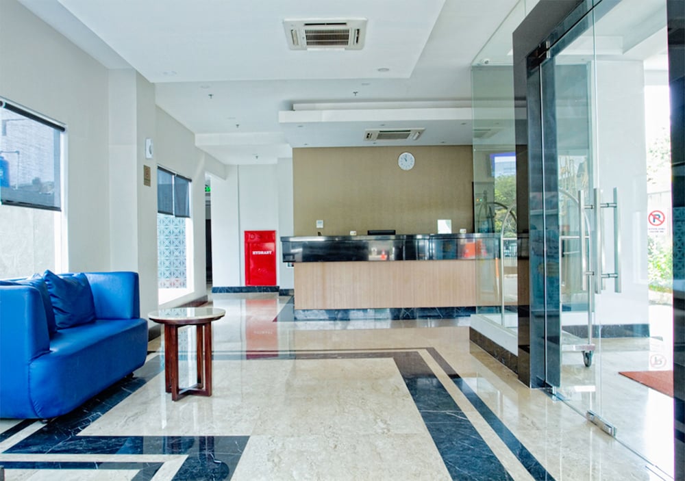 P Hotel Jakarta 5/23