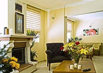 Marine House Boutique Hotel 37/51