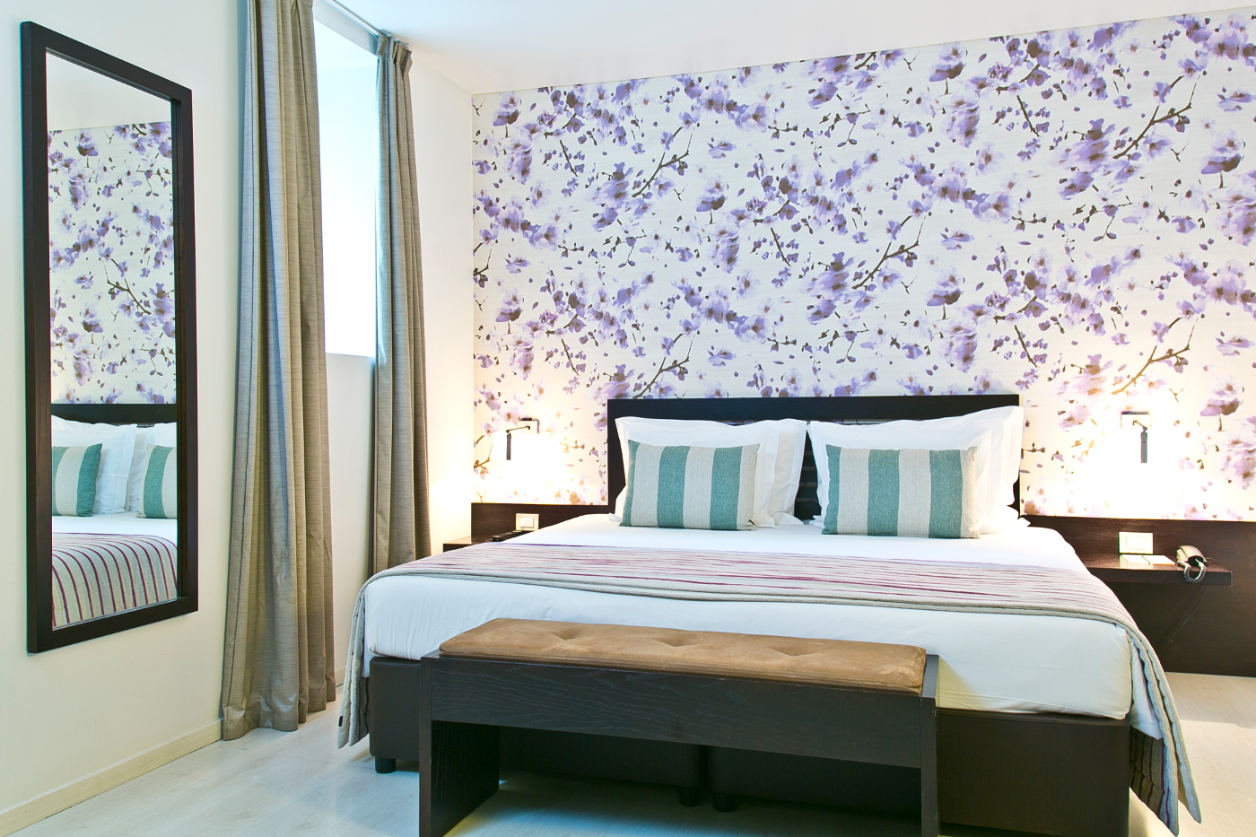 Inner, Single, Double or Twin Bed, with View