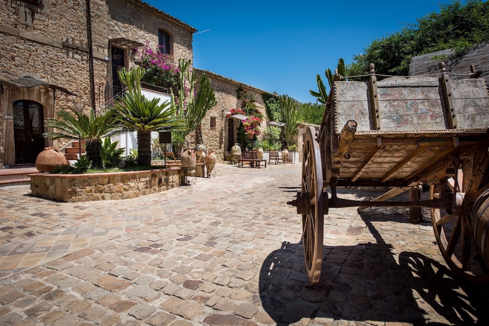 Vecchia Masseria 60/65