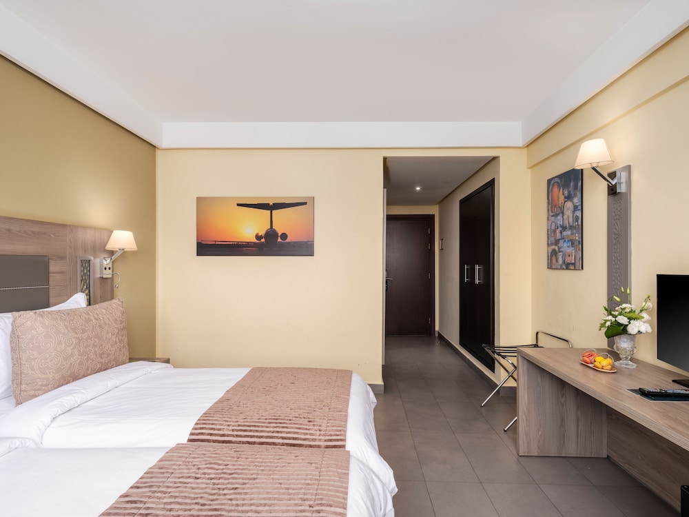 Sky Casa Airport Casablanca 14/49