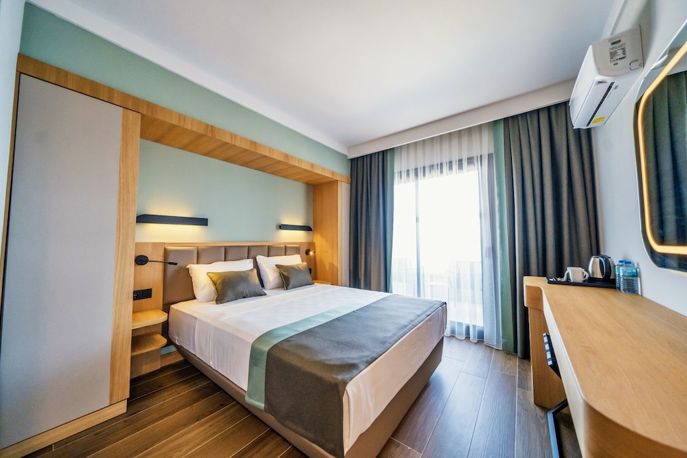 Premier Nergis Beach Hotel 16/50