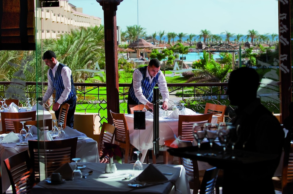 Amwaj Beach Club Abu Soma 32/50