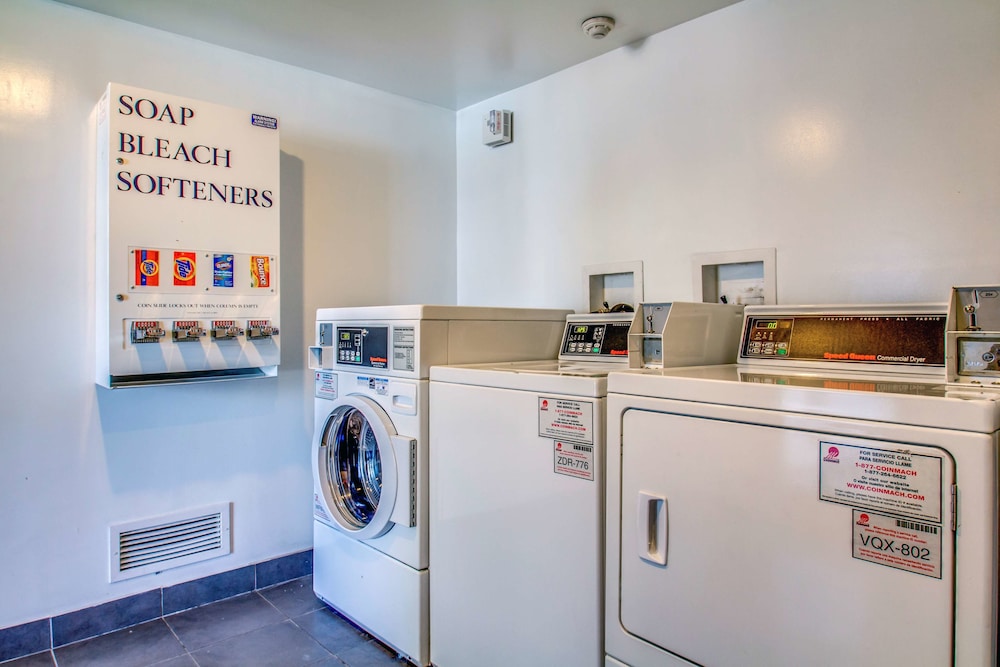 Motel6 Buffalo, NY - Airport - Williamsville 37/51