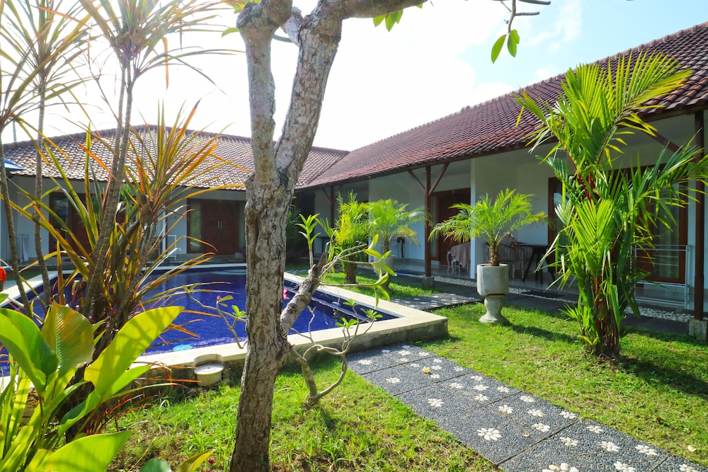 Pererenan Nengah Guesthouse photo5