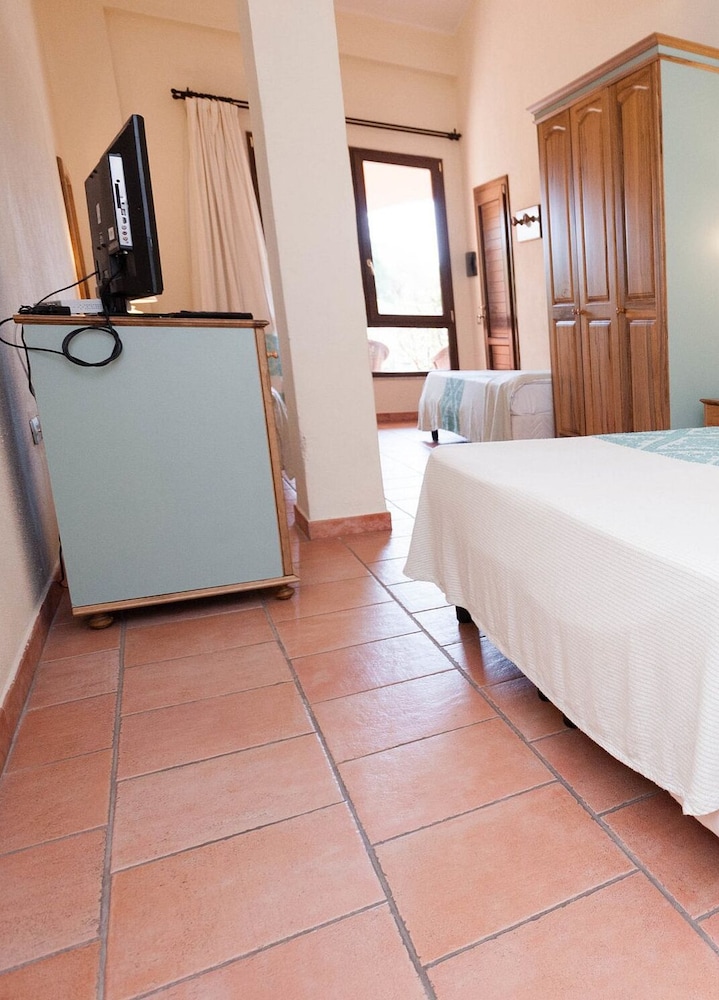 Hotel Rocca Dorada 8/41