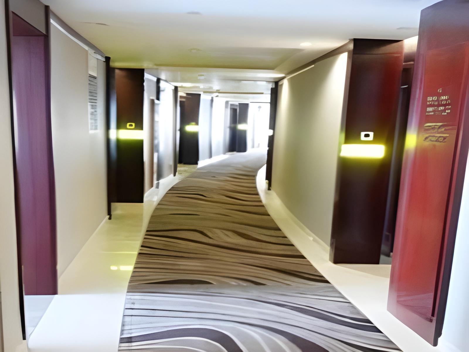 Qingdao Huaxi Hotel 14/27