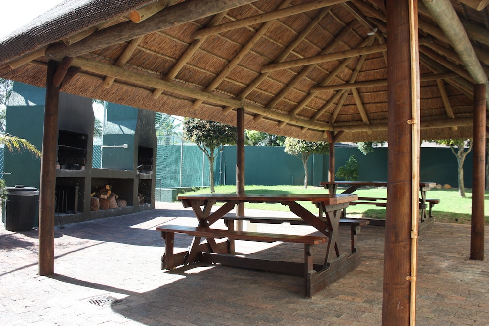 Amies Self-Catering Apartments 27/30