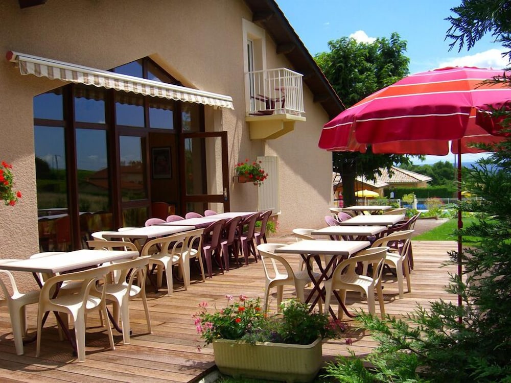 Hotel Des Grands Vins 37/62