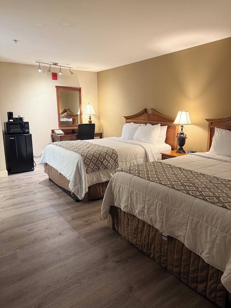 Clayton Plaza Hotel 18/65