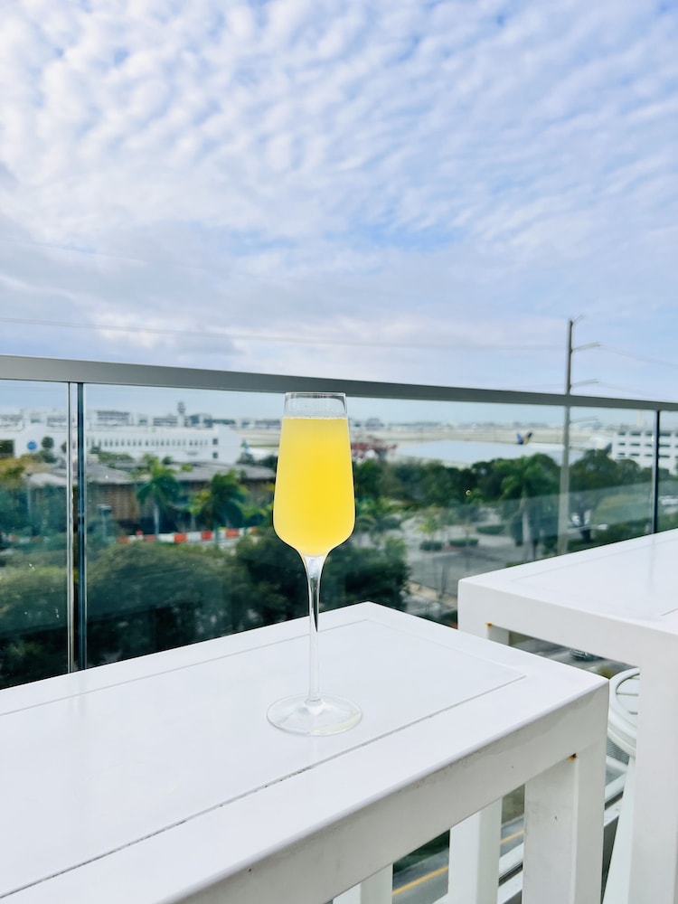 Wyndham Garden Miami International Airport 14/50