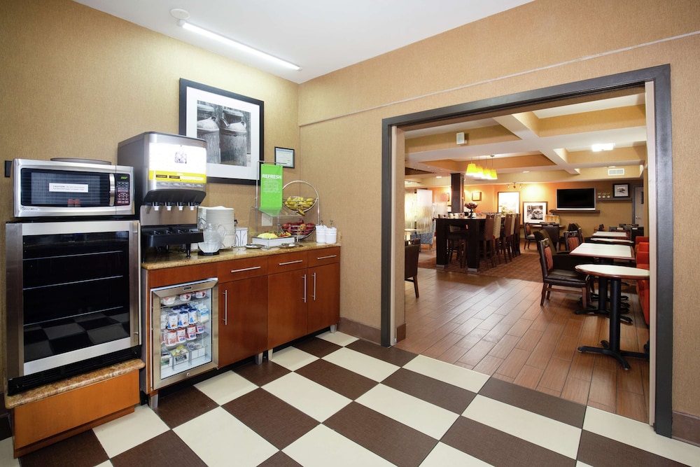 Hampton Inn Collinsville 50/62