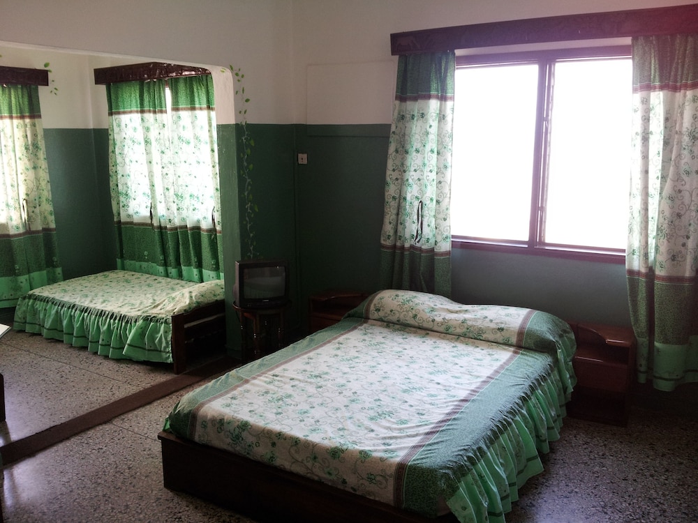 Hotel Aurore 29/63