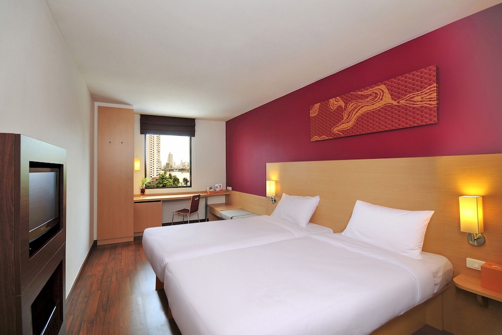 Ibis Bangkok Riverside 19/66