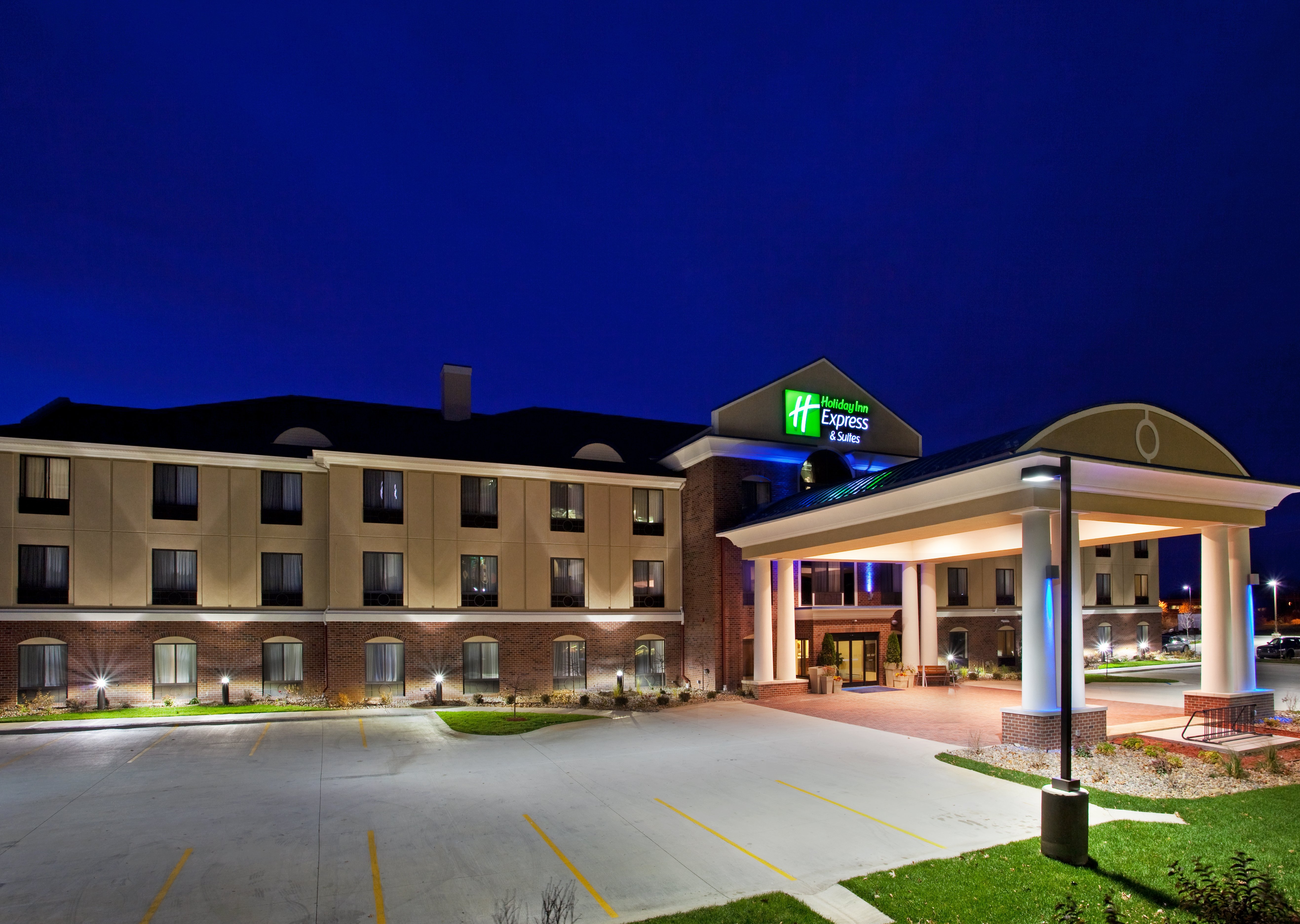 Holiday Inn Express Hotel Suites East Lansing 2/58