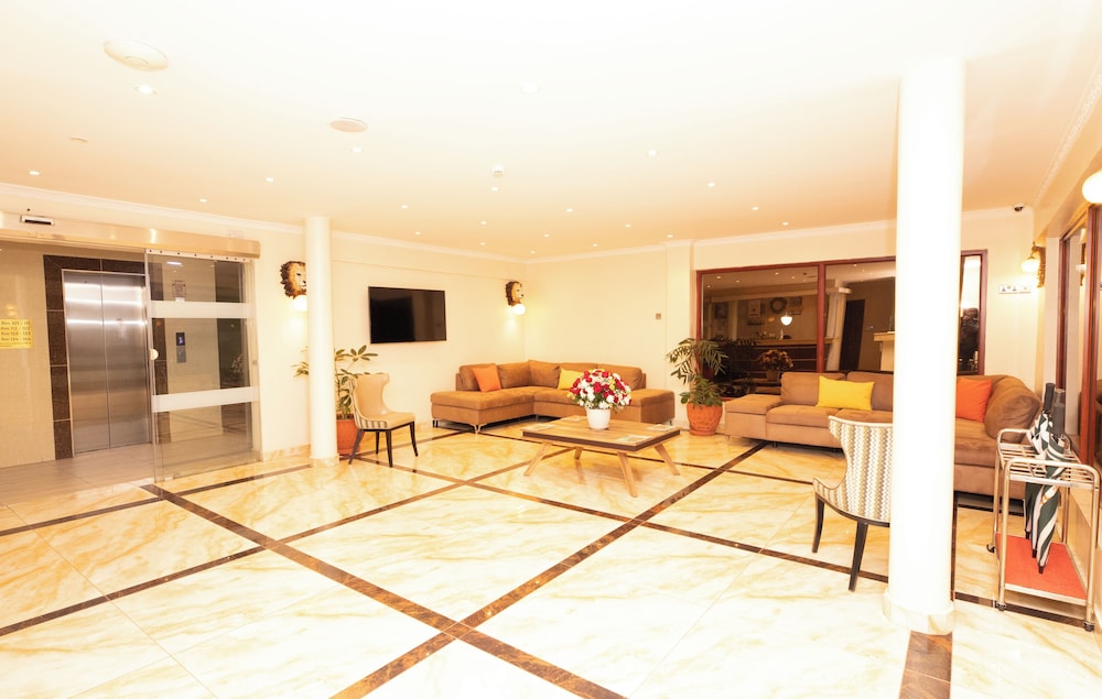 West Lerruat Hotel 34/47