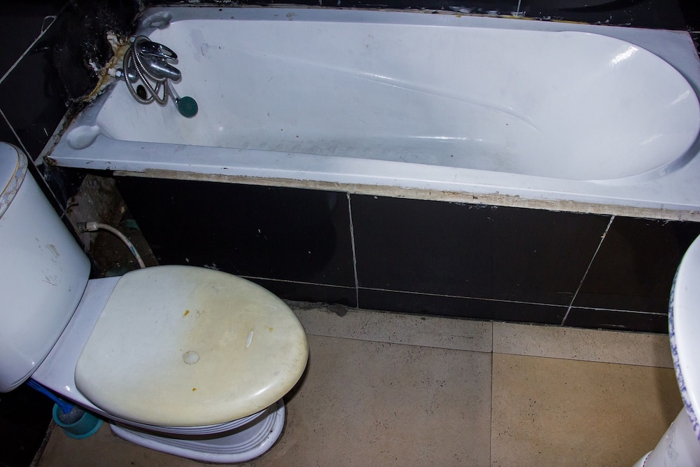 Emglo Suites 32/36