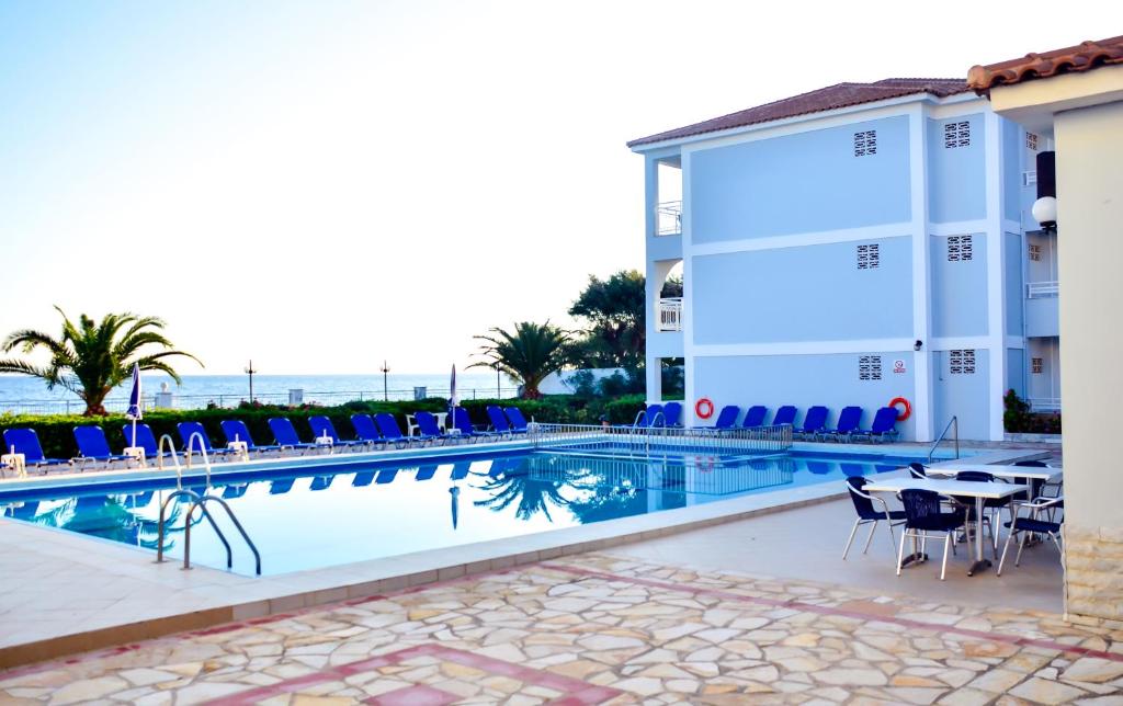 Meridien Beach Hotel 16/26
