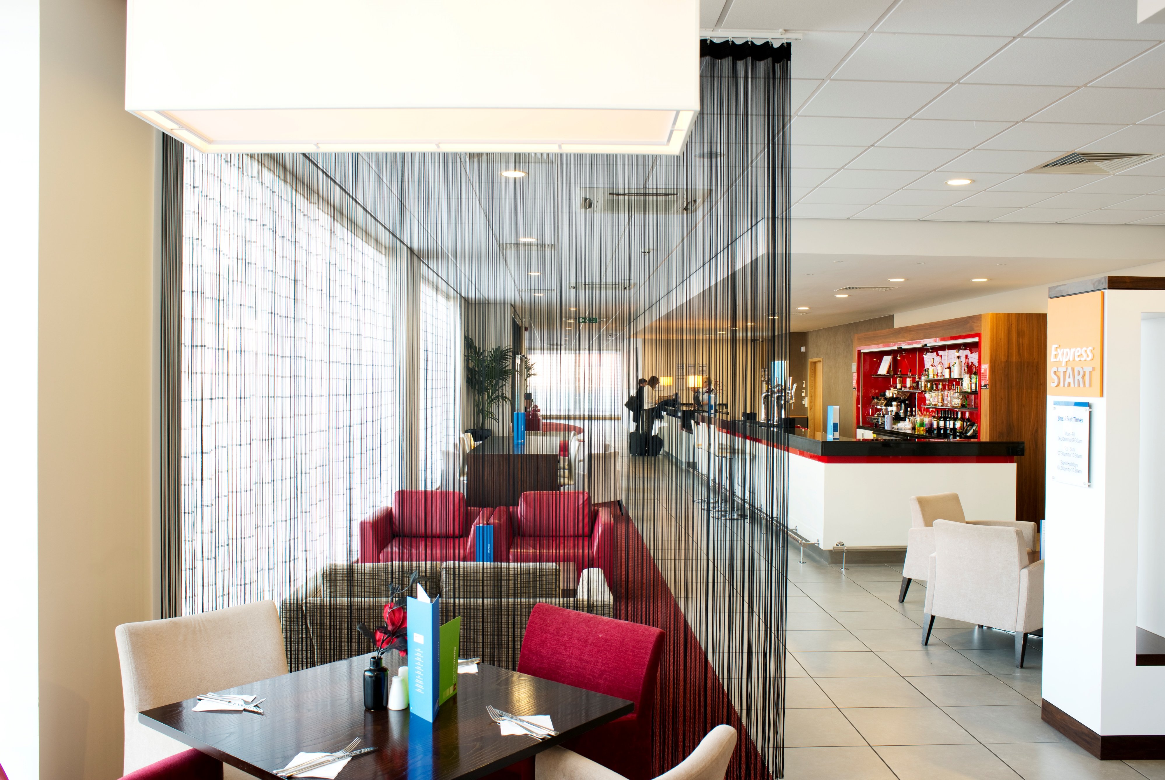 HOLIDAY INN EXPRESS ROTHERHAM - NORTH 11/18