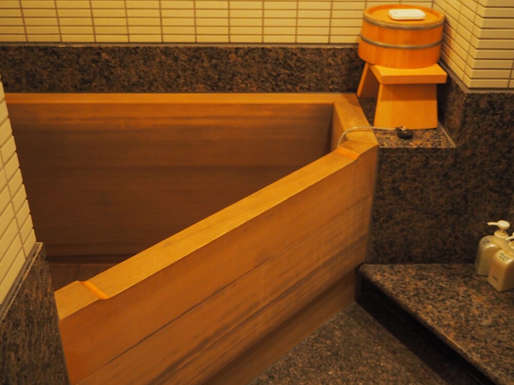 KUSATSU ONSEN OSAKAYA 22/65