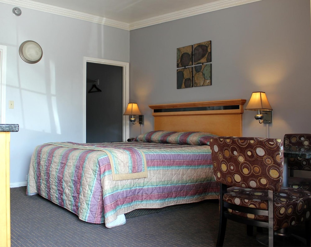 Best Budget Inn Fresno 11/28