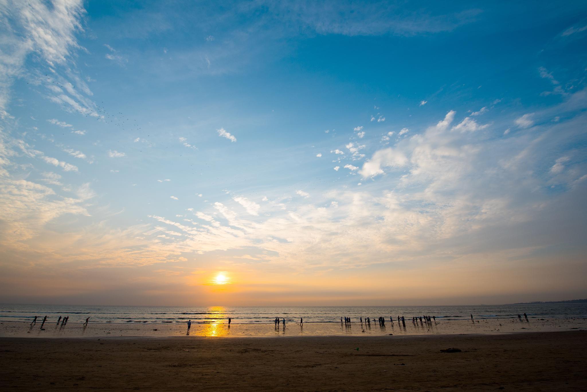 JUHU PLAZA 14/18