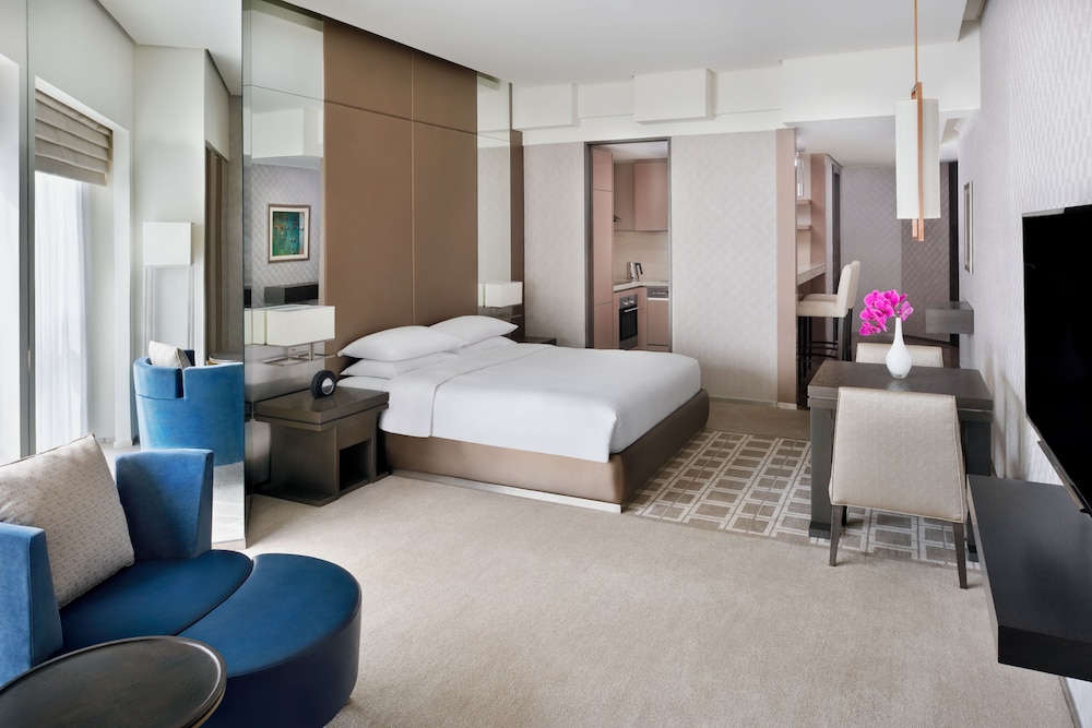 Hyatt Regency Dubai Creek Heights Residences 28/73
