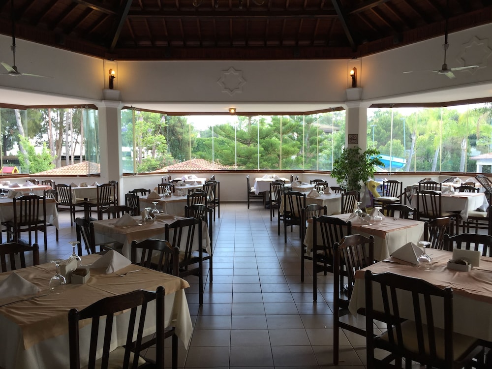 Champion Holiday Village All Inclusive 36/50