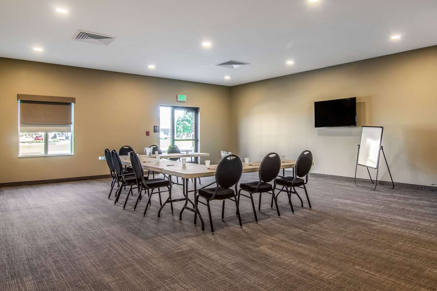 Comfort Suites Brunswick Town Center 16/19