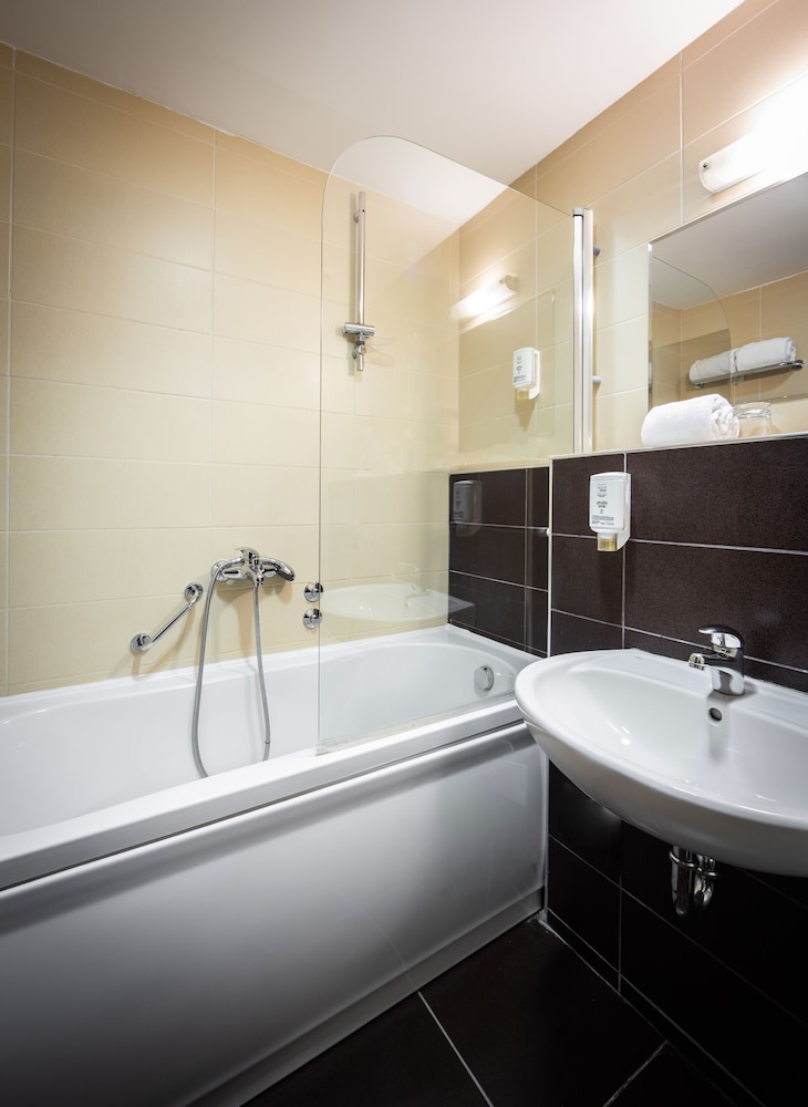 Nobel Inn Hotel 46/46