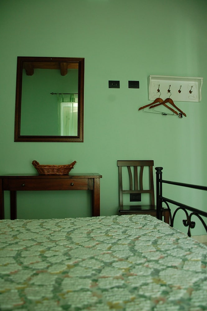 La Corte Di Lucina 35/50