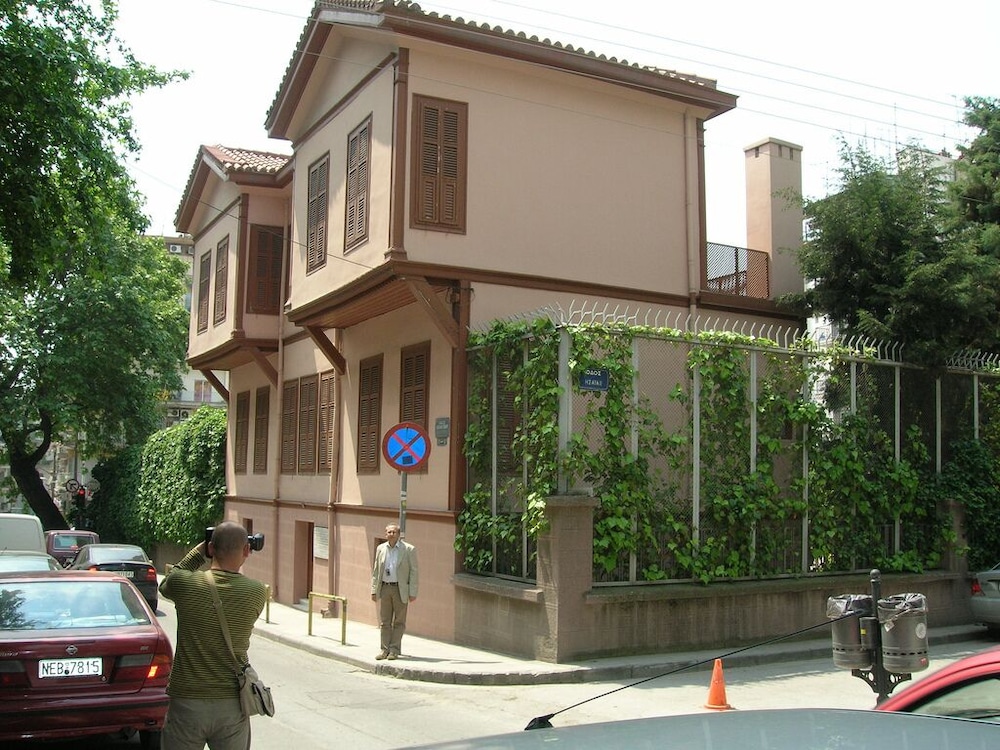 AEGEON HOTEL 42/50