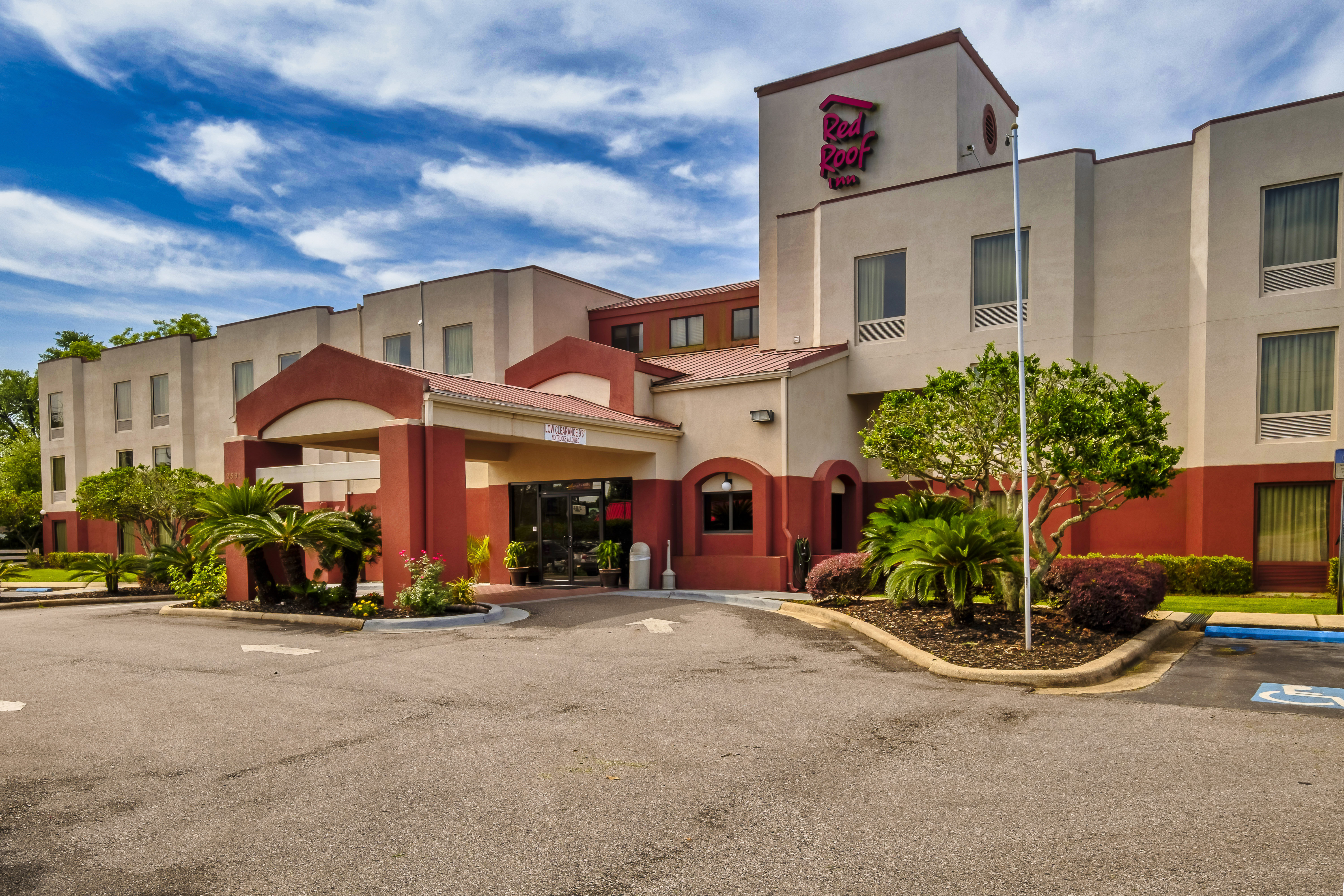 Red Roof Inn Pensacola Fairgrounds 11/13