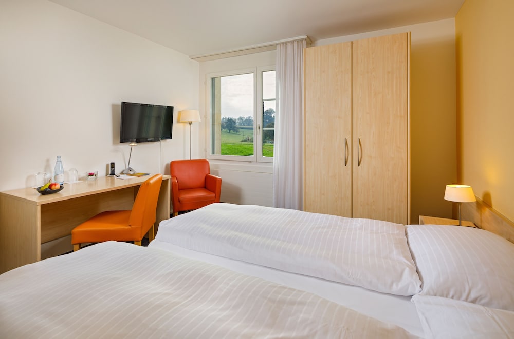 HOTEL BOLDERN 2/31