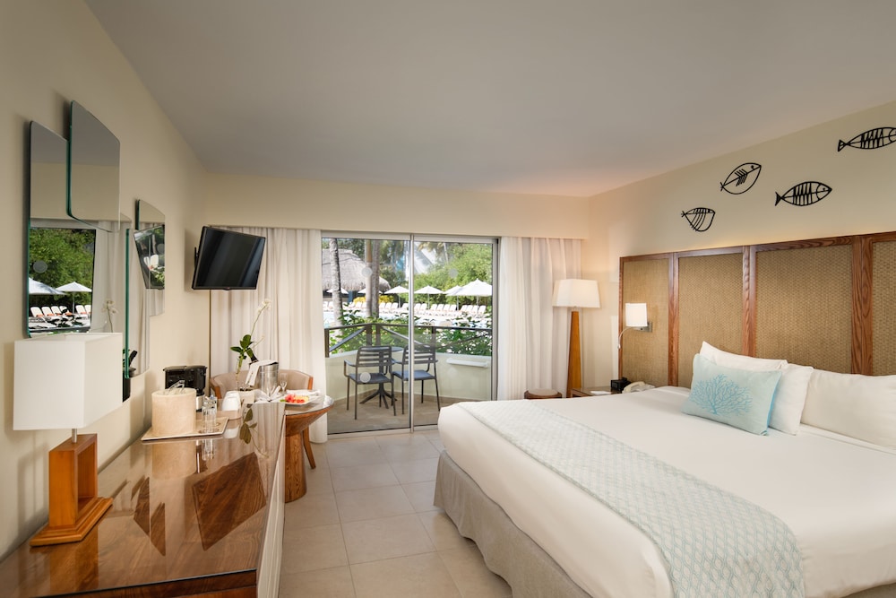 Impressive Punta Cana 8/48