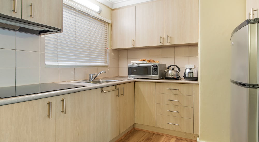 The Peninsula Riverside Serviced Apartments 39/73