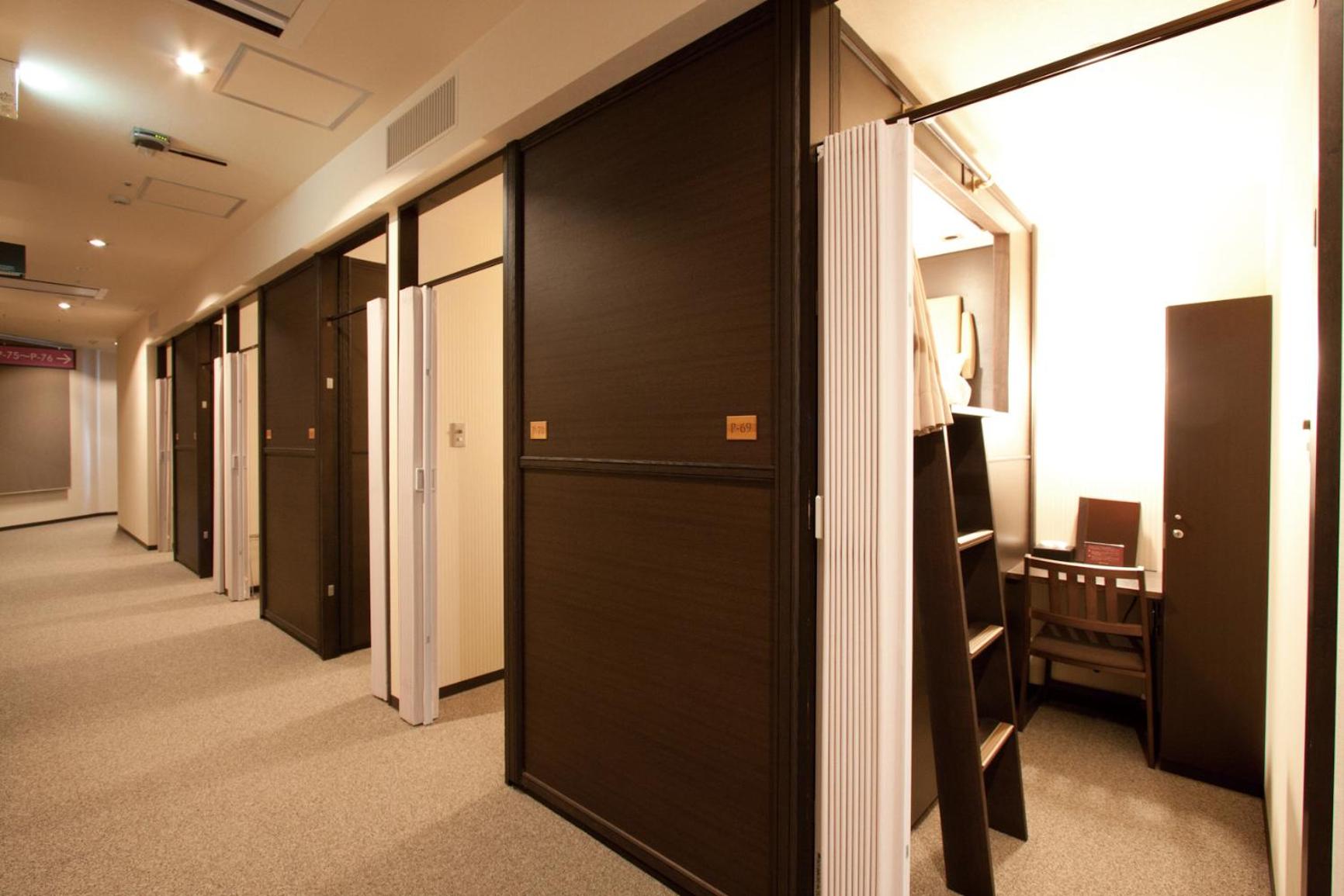 Hearts Capsule Hotel & Spa Nakasu 3/17