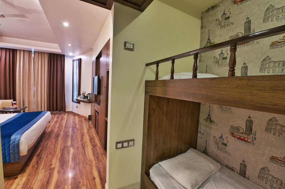 The Cedar Grand Hotel And Spa 20/32