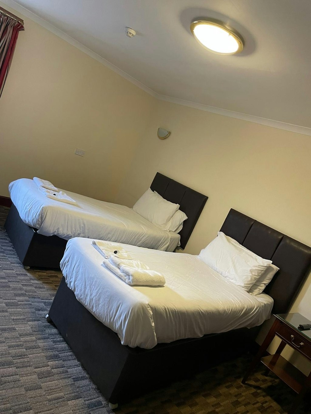 OYO Lochway Hotel 16/38