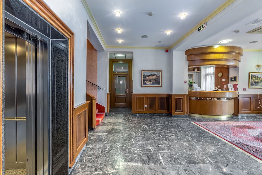 lobby