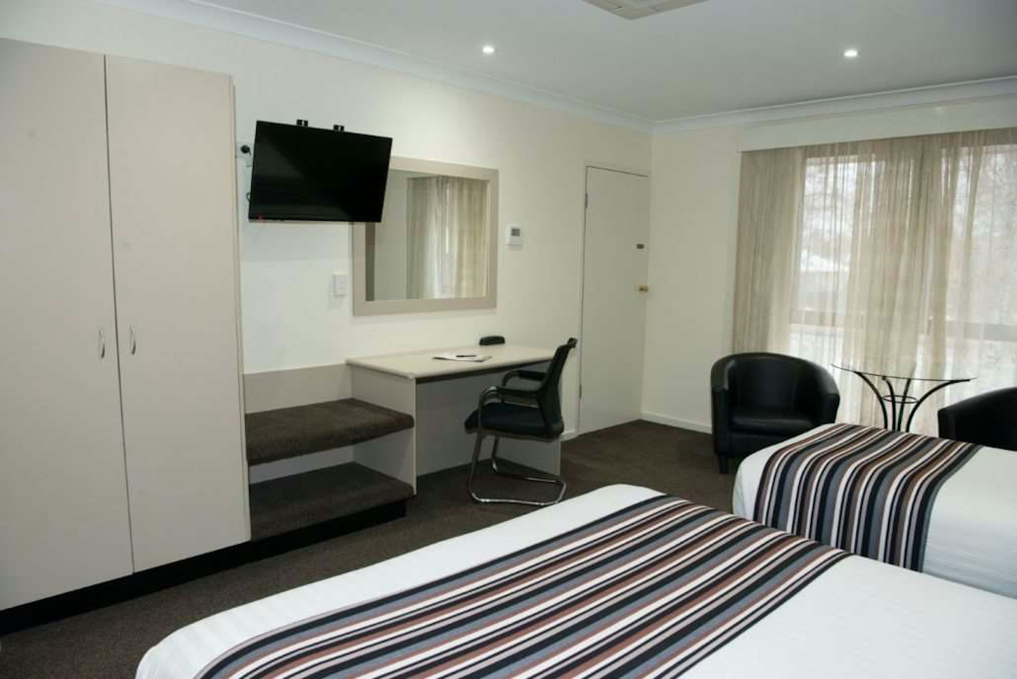 The Central Caleula Motor Lodge 28/38